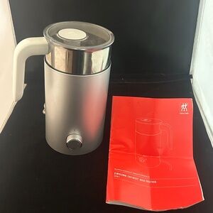 Zwilling Enfinigy Milk Frother
